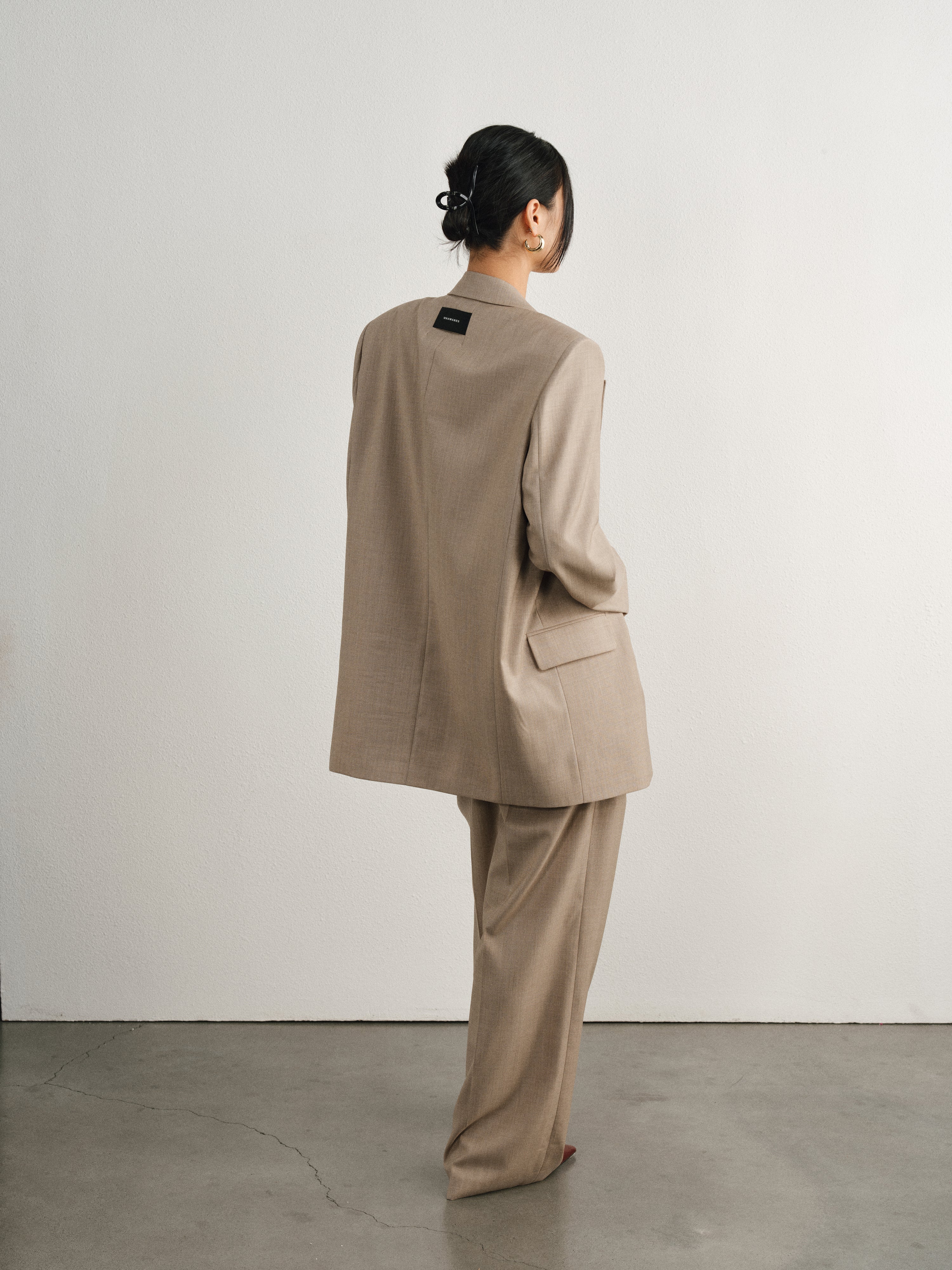 Oatmeal Old Money Style Sheep Wool Shoulder Pad Suit