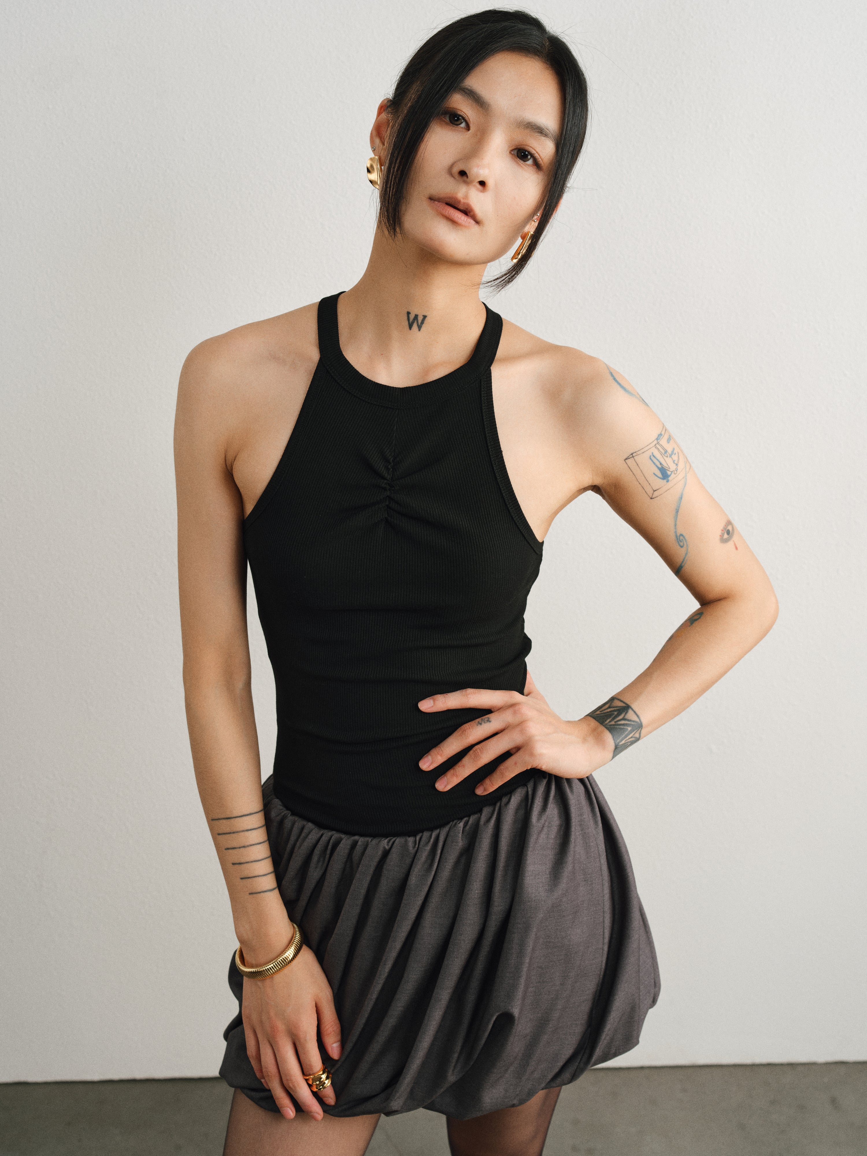 Black Ribbed Ring Neck Pleated Tank Top