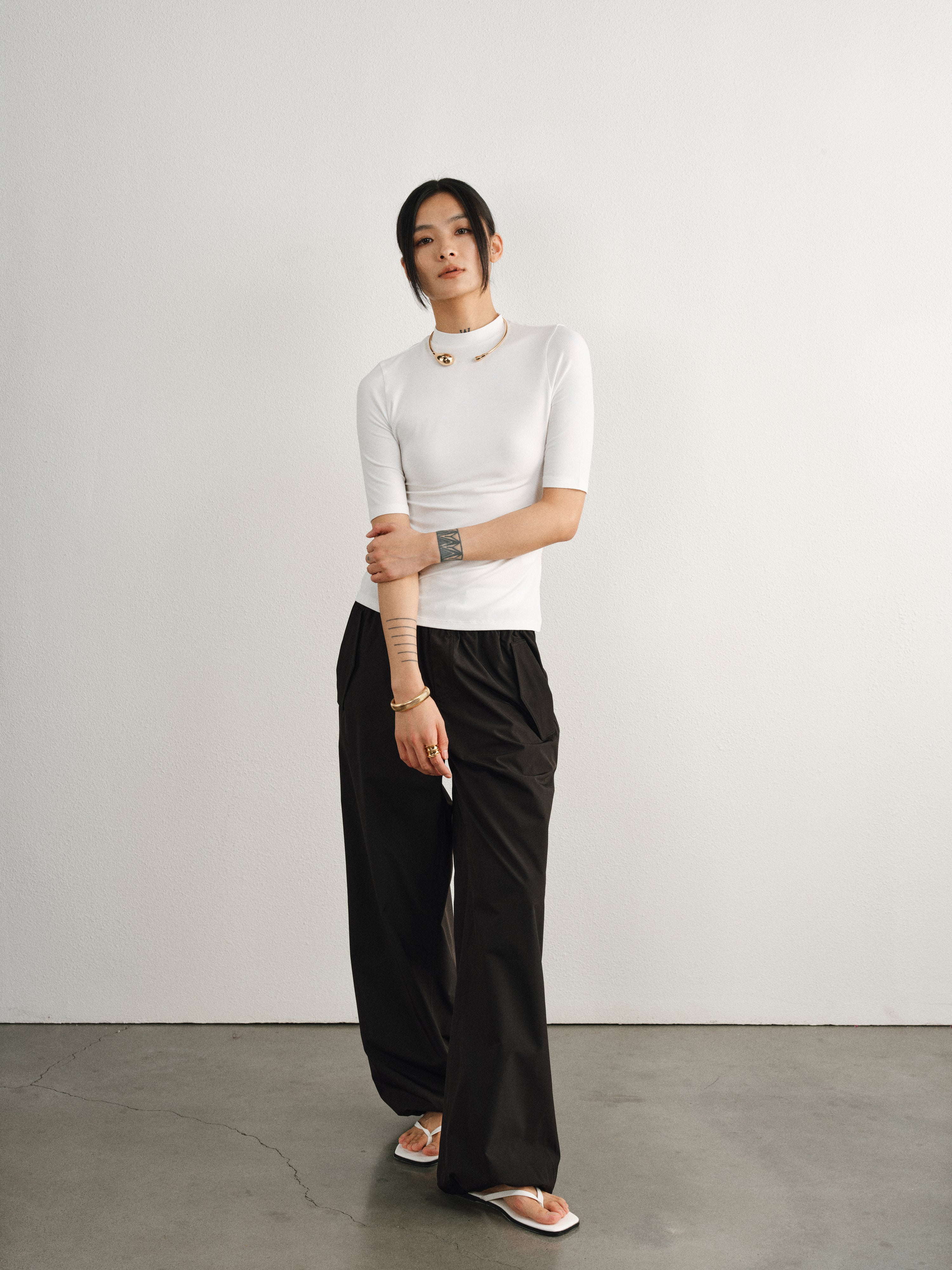 White Ribbed Fabric Short-sleeved T-shirt