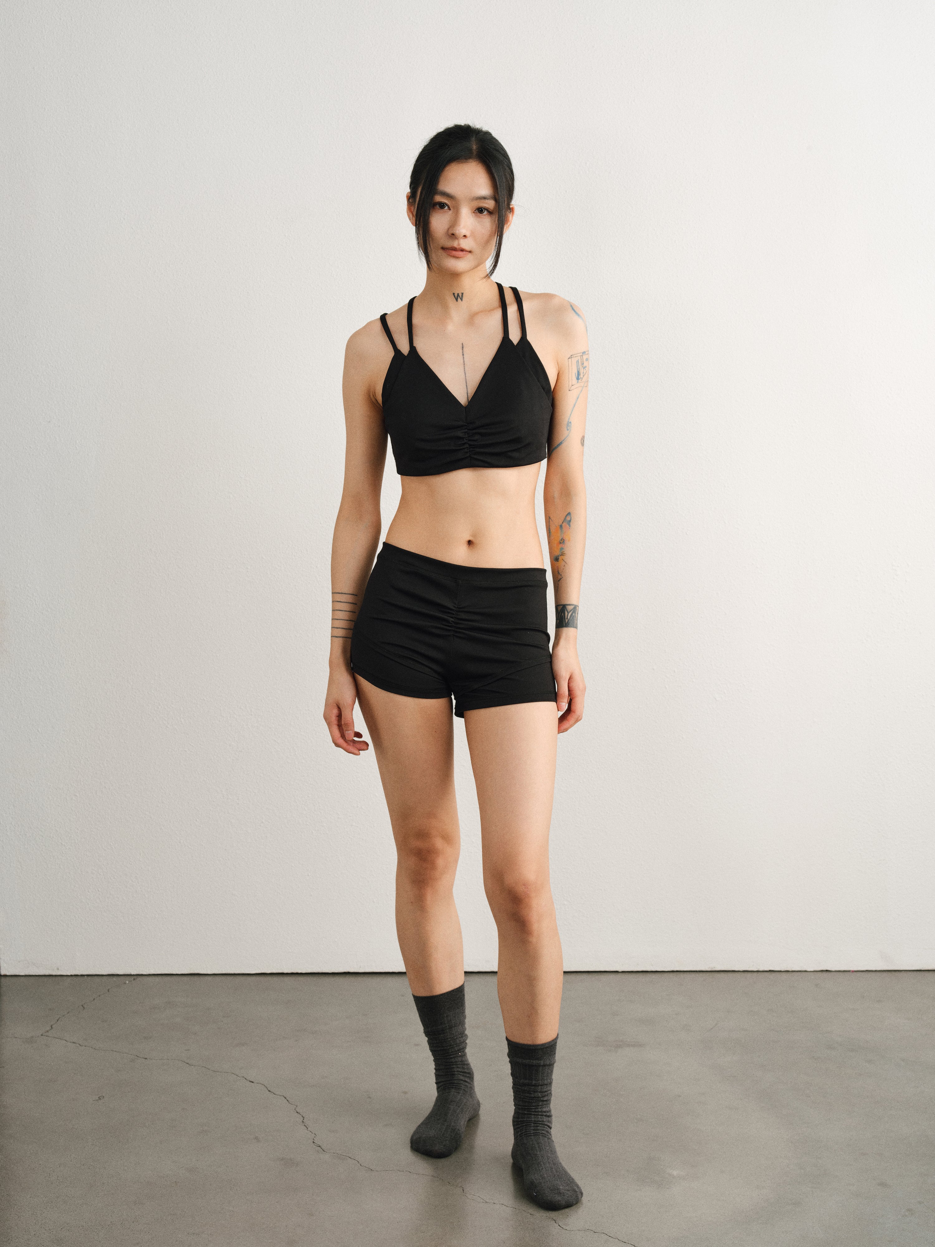 Black Fake Two Piece Pleated Yoga Set