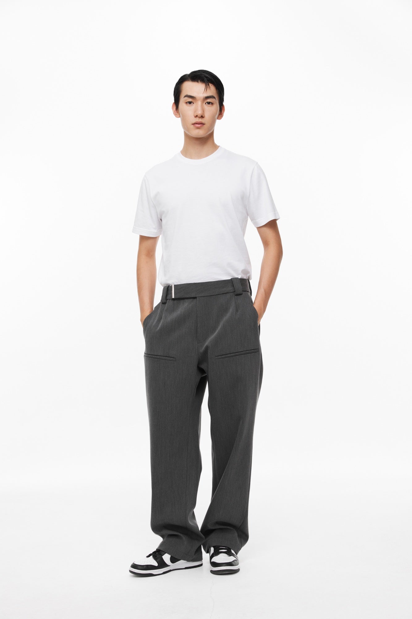 UNAWARES Grey Metal Logo Clip Loose Pants | MADA IN CHINA