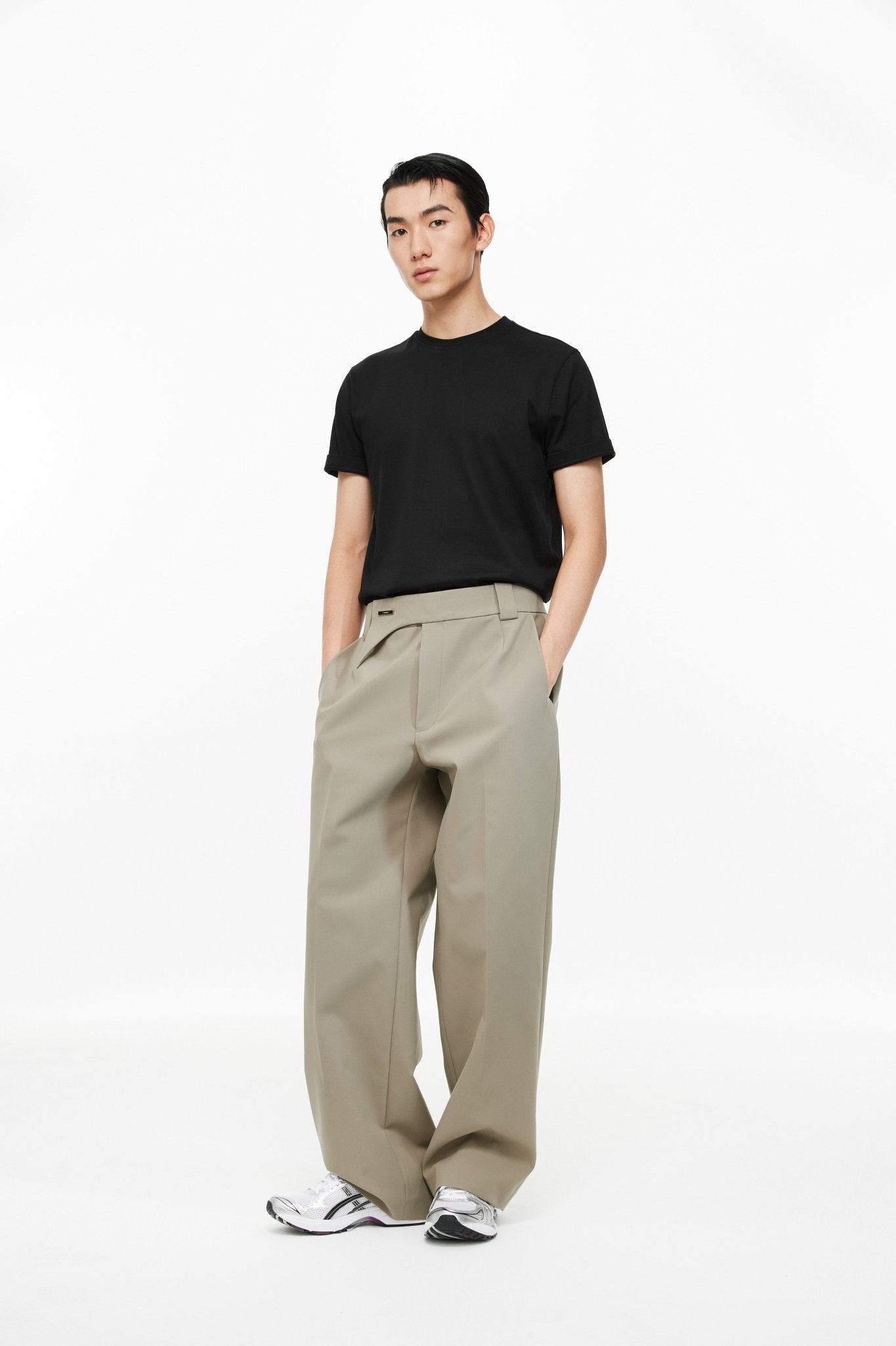 UNAWARES Olive Green Irregular Waistband Loose Pants | MADA IN CHINA